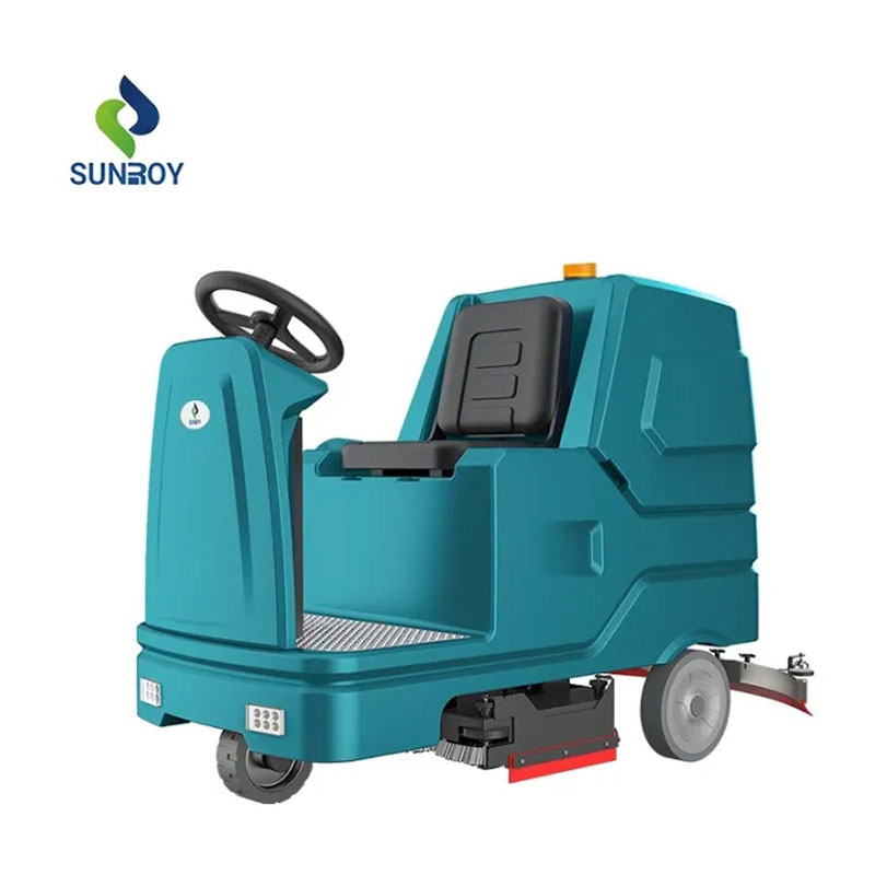 Demonstration of the cleaning effect of a driving floor washer