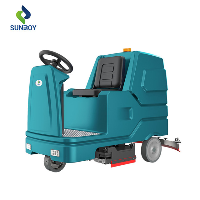 What's wrong with the floor scrubber not producing water?